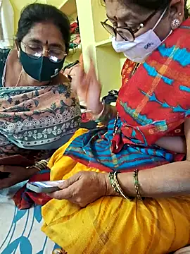 Snapshot of sivani_asha chatting on December 19, 2025, 7:11 am sivani asha online show from December 19, 2025, 7:11 am