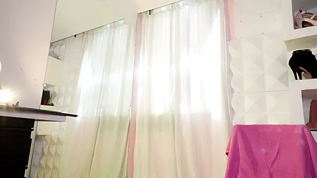 Mara-Bella online show from February 13, 2026, 4:51 pm