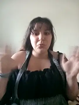 Heleneecesmecs2 online show from April 21, 2026, 6:03 pm