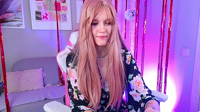 NellieLoyns online show from February 16, 2025, 10:44 pm
