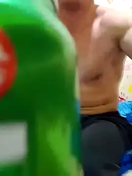 Snapshot of Perwers32 chatting on February 20, 2025, 6:13 pm Perwers32 online show from February 20, 2025, 6:13 pm