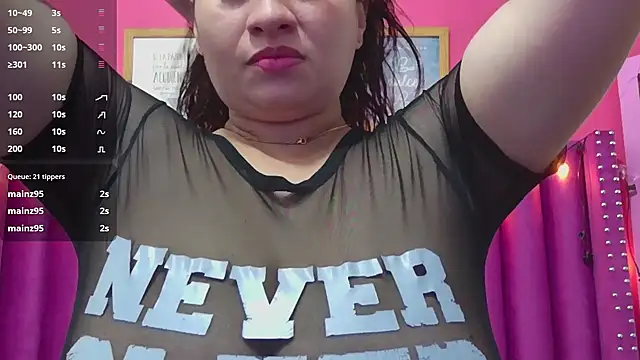 Snapshot of MommyHelpsmee chatting on February 26, 2025, 3:35 am MommyHelpsmee online show from February 26, 2025, 3:35 am