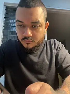 El Titan1998 online show from November 30, 2025, 12:28 pm