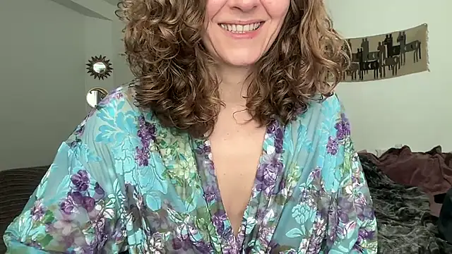 leahsparkles online show from March 31, 2026, 3:14 pm