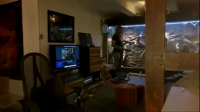 DYasmin69 online show from November 15, 2025, 6:56 pm