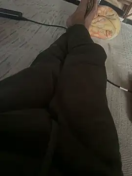 Cocaineandweed45 online show from November 17, 2025, 11:14 am