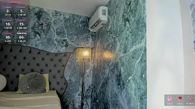 Snapshot of LucyLovelyy chatting on February 18, 2026, 2:20 am LucyLovelyy online show from February 18, 2026, 2:20 am