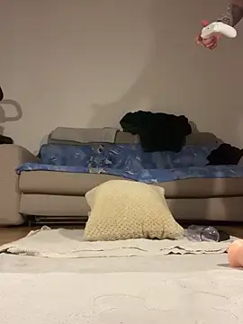 Snapshot of D3V0Z chatting on February 7, 2025, 11:13 pm D3V0Z online show from February 7, 2025, 11:13 pm