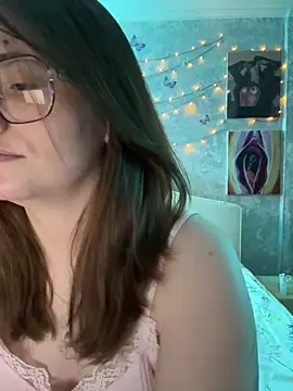 Snapshot of Sabrina_shells chatting on February 6, 2026, 9:27 am Sabrina shells online show from February 6, 2026, 9:27 am