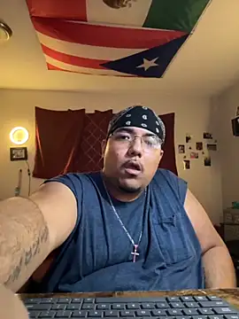 cloudy couple444 online show from September 17, 2025, 4:58 am