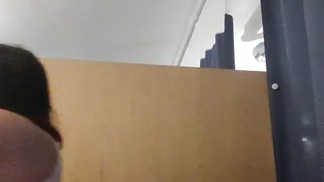 Snapshot of Dnasty408 chatting on November 13, 2025, 4:05 am Dnasty408 online show from November 13, 2025, 4:05 am