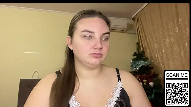 Snapshot of Dreamyblushfairy chatting on December 18, 2025, 4:22 pm Dreamyblushfairy online show from December 18, 2025, 4:22 pm