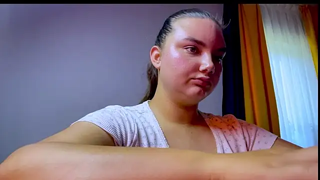 Snapshot of Dreamyblushfairy chatting on July 30, 2026, 2:38 pm Dreamyblushfairy online show from July 30, 2026, 2:38 pm