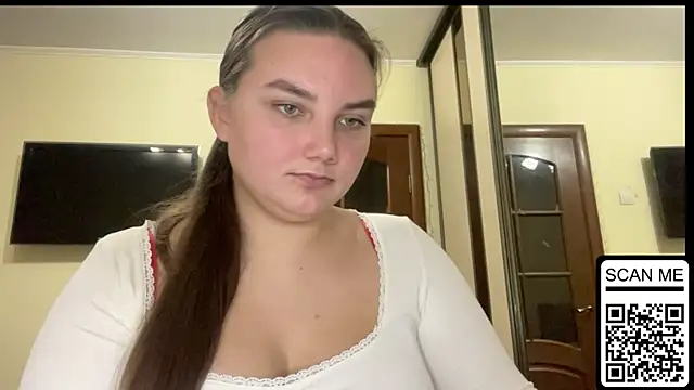 Snapshot of Dreamyblushfairy chatting on November 17, 2025, 3:38 pm Dreamyblushfairy online show from November 17, 2025, 3:38 pm