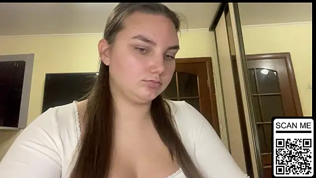 Snapshot of Dreamyblushfairy chatting on November 13, 2025, 5:50 pm Dreamyblushfairy online show from November 13, 2025, 5:50 pm