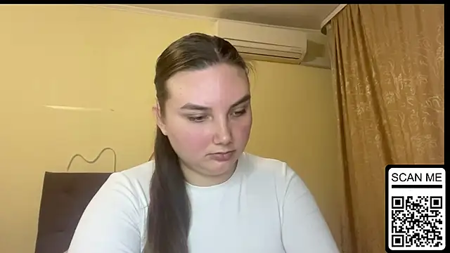 Snapshot of Dreamyblushfairy chatting on November 24, 2025, 7:25 pm Dreamyblushfairy online show from November 24, 2025, 7:25 pm