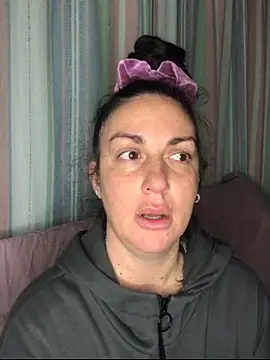 BELLAMORGANE1 online show from April 3, 2026, 10:05 pm