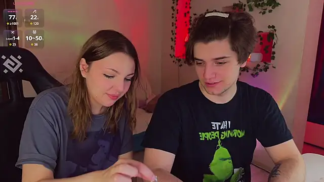 RobertAndLinela online show from April 4, 2026, 5:14 am