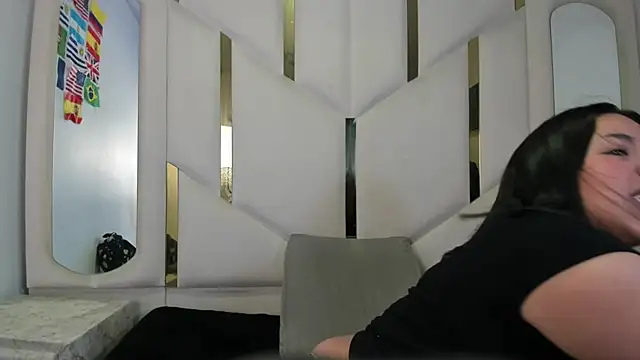 Snapshot of IsabellRodriguez18 chatting on July 5, 2026, 3:44 am IsabellRodriguez18 online show from July 5, 2026, 3:44 am