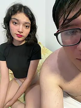 MikeAndJessy online show from February 3, 2026, 3:04 am
