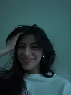 Snapshot of nala-saphir chatting on January 17, 2026, 8:29 am nala-saphir online show from January 17, 2026, 8:29 am