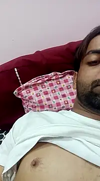 Snapshot of playboyz77 chatting on January 13, 2025, 8:37 am playboyz77 online show from January 13, 2025, 8:37 am