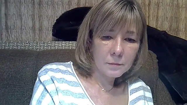 EllaJohnsonX online show from December 29, 2024, 7:11 pm