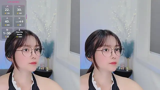 Snapshot of Natasha2025 chatting on October 17, 2025, 2:08 pm Natasha2025 online show from October 17, 2025, 2:08 pm