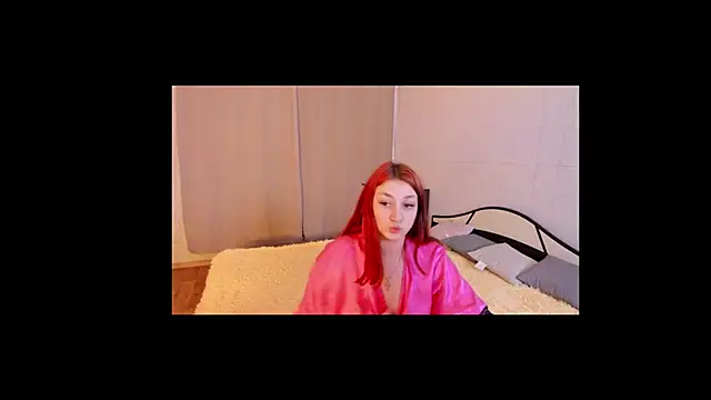 Lola HEAVEN  online show from February 6, 2025, 5:19 pm