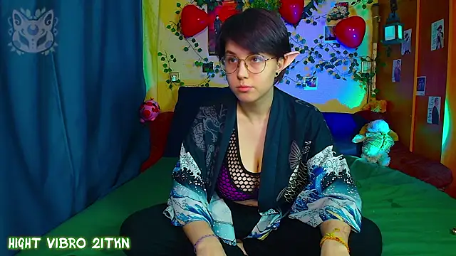 TrickyKitsune online show from March 20, 2026, 2:51 pm