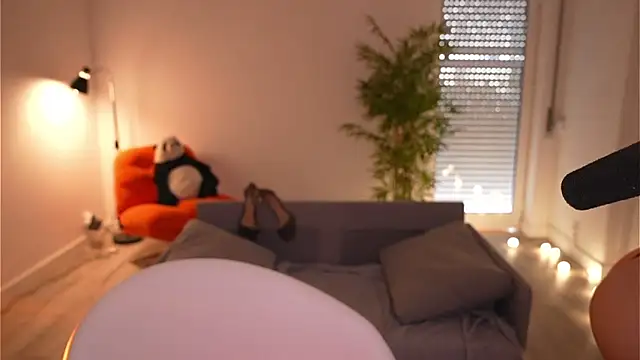 Snapshot of Magnetic_Amy chatting on May 24, 2026, 3:34 pm Magnetic Amy online show from May 24, 2026, 3:34 pm