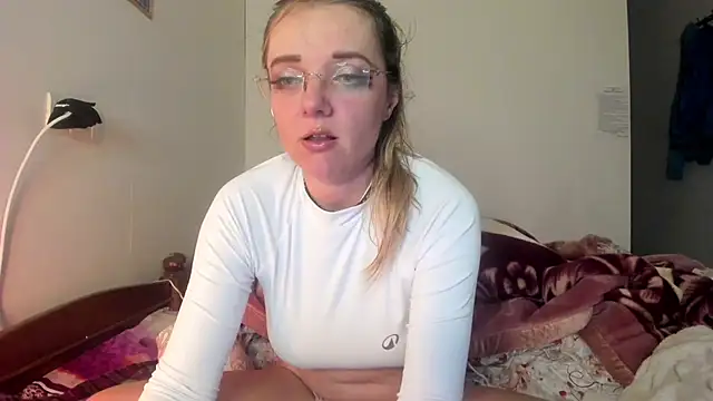 Snapshot of Magnetic_Amy chatting on July 24, 2026, 10:55 am Magnetic Amy online show from July 24, 2026, 10:55 am