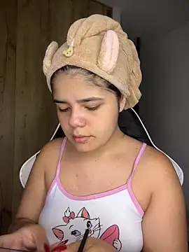 Snapshot of pretty_angela1 chatting on January 16, 2026, 2:15 am pretty angela1 online show from January 16, 2026, 2:15 am