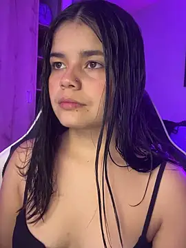 pretty angela1 online show from October 17, 2025, 2:59 am