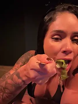 Karol Towers online show from March 18, 2025, 1:35 am