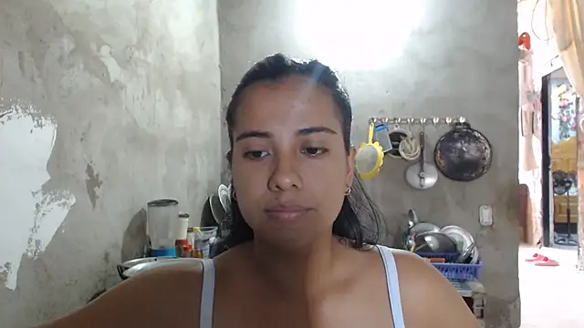 Snapshot of Coral0403 chatting on June 14, 2026, 1:56 pm Coral0403 online show from June 14, 2026, 1:56 pm
