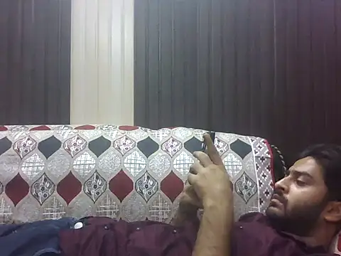 indihotguy online show from November 3, 2025, 11:36 am