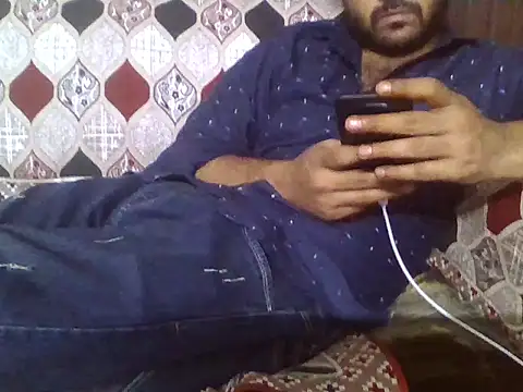 Snapshot of indihotguy chatting on May 25, 2026, 3:39 am indihotguy online show from May 25, 2026, 3:39 am