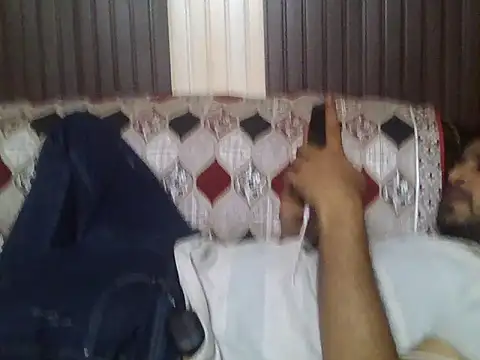 Snapshot of indihotguy chatting on May 22, 2026, 1:14 am indihotguy online show from May 22, 2026, 1:14 am