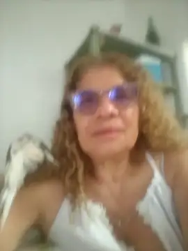 Snapshot of indiraa-channell chatting on February 3, 2026, 3:28 pm indiraa-channell online show from February 3, 2026, 3:28 pm