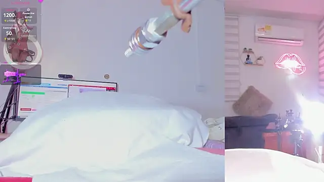 Maria Jones  online show from January 11, 2026, 1:56 am