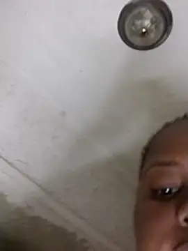 Queen-BD online show from December 13, 2025, 8:04 pm