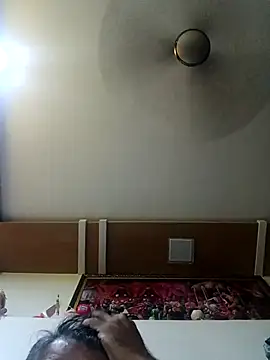 Snapshot of carria_homes chatting on November 11, 2025, 7:52 pm carria homes online show from November 11, 2025, 7:52 pm