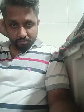 Snapshot of carria_homes chatting on December 22, 2025, 11:54 am carria homes online show from December 22, 2025, 11:54 am