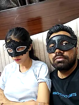 insta hotpair online show from October 25, 2025, 5:57 pm