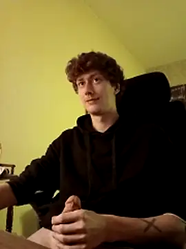 HalloMarcy online show from November 1, 2025, 1:12 am