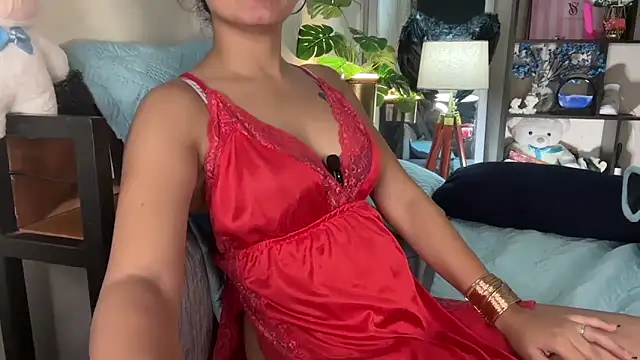 Snapshot of roseofvenom chatting on October 10, 2025, 11:38 pm roseofvenom online show from October 10, 2025, 11:38 pm