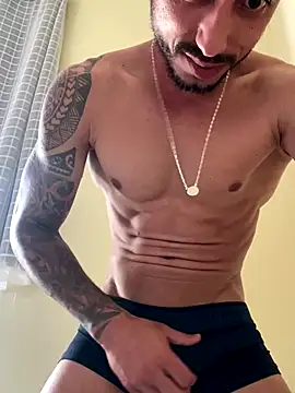 M1chup online show from October 3, 2025, 7:37 pm