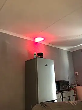 Snapshot of Redfucks333 chatting on February 1, 2026, 9:40 am Redfucks333 online show from February 1, 2026, 9:40 am