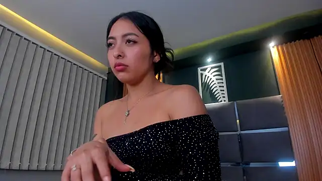 Snapshot of Camila_dupont chatting on February 15, 2025, 3:06 pm Camila dupont online show from February 15, 2025, 3:06 pm
